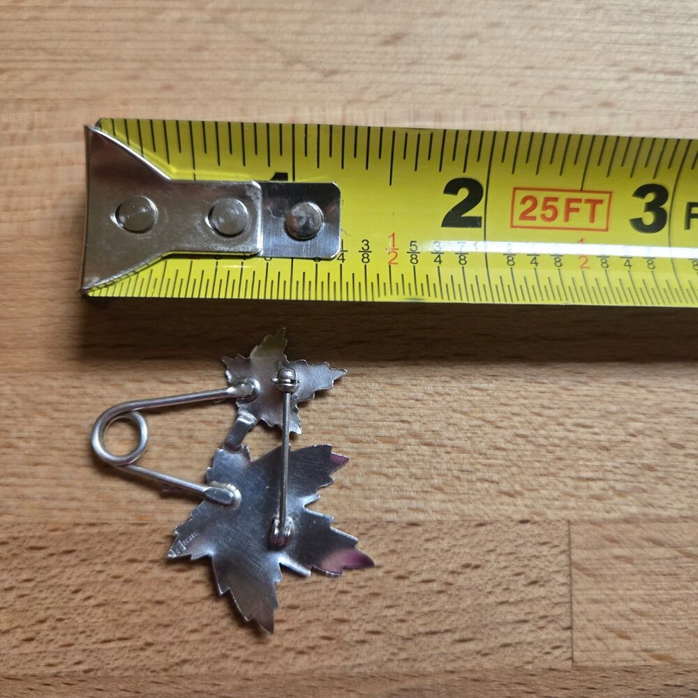Vintage Sterling Silver 925 Maple Leaf Brooch - Picture 6 of 7